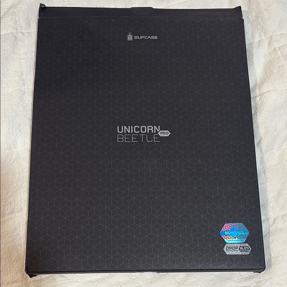 Unicorn Beetle Pro Black Tablet Cover